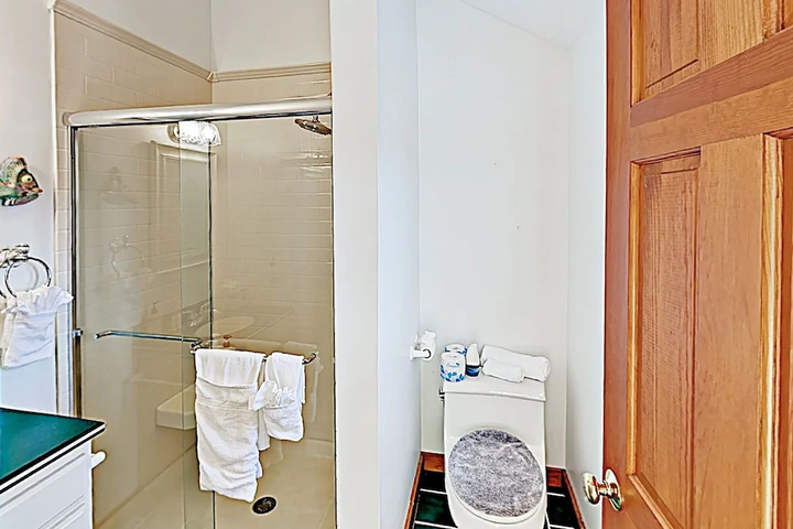 55 West Dennis - 3 Br Home