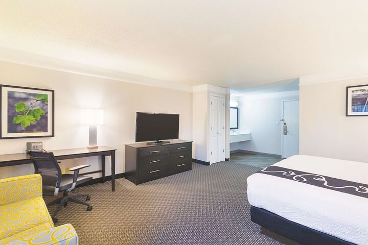 Room 15 of 39