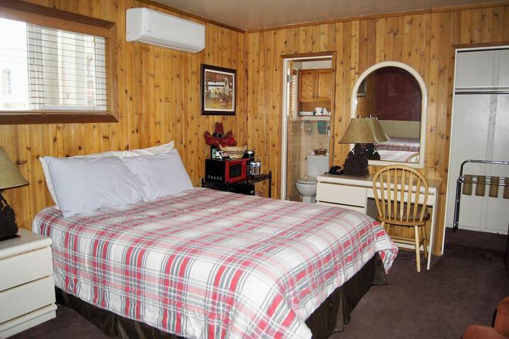 Room 48 of 65