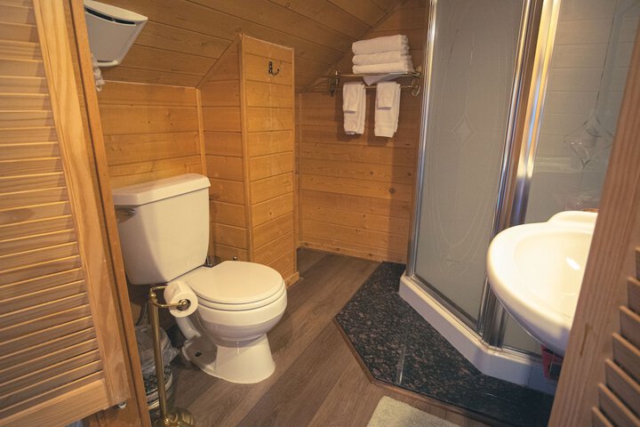 Room 42 of 50