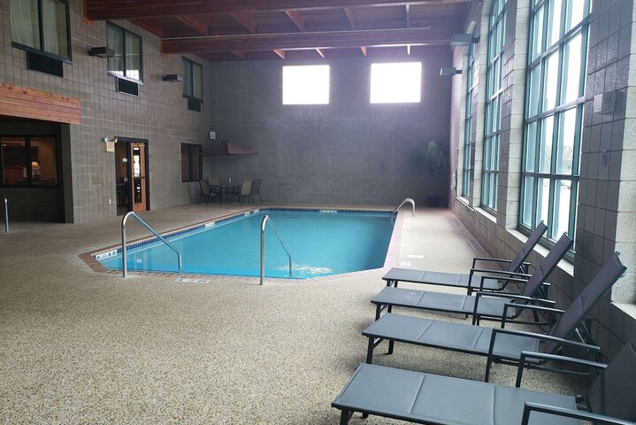 Pool 6 of 83