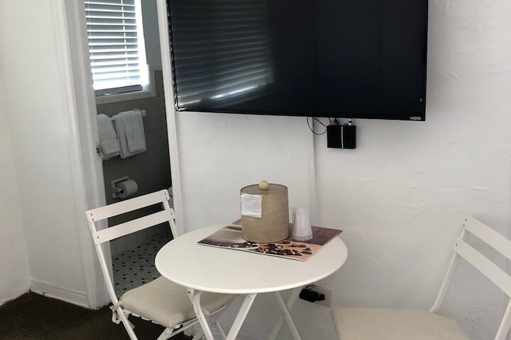 Room 122 of 130