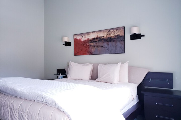 Room 62 of 208