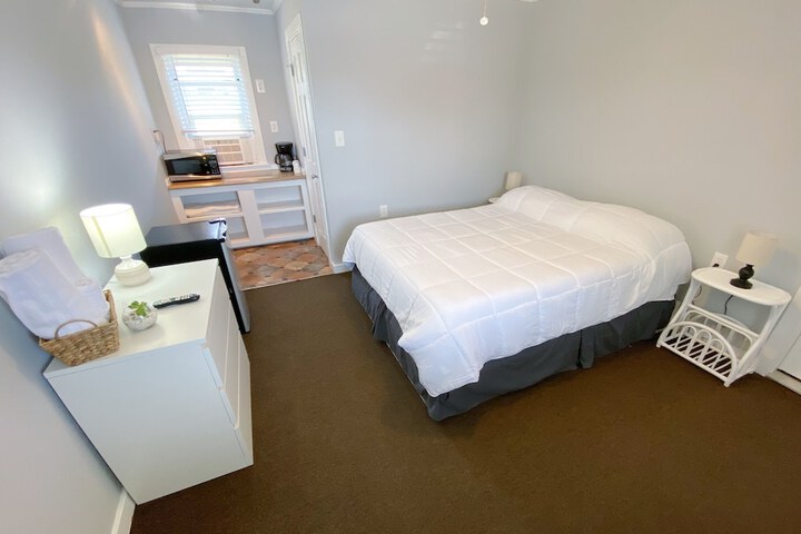 Room 27 of 56