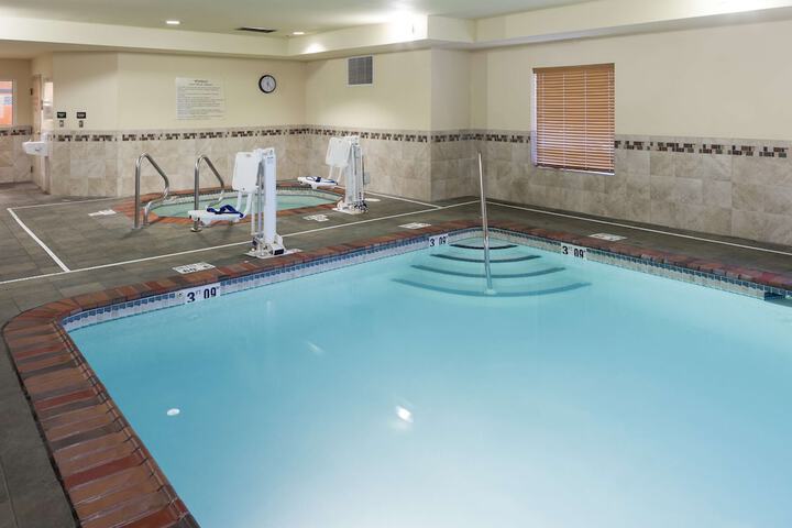 Pool 4 of 37