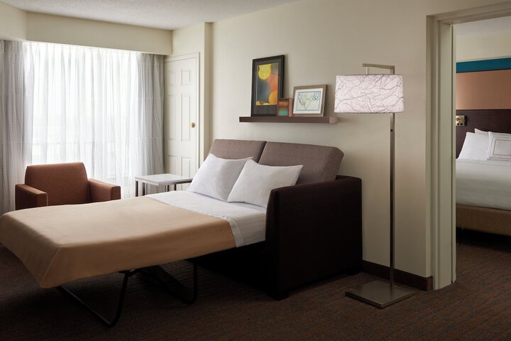 Room 14 of 28