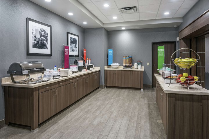 Hampton Inn & Suites by Hilton Portland Corpus Christi