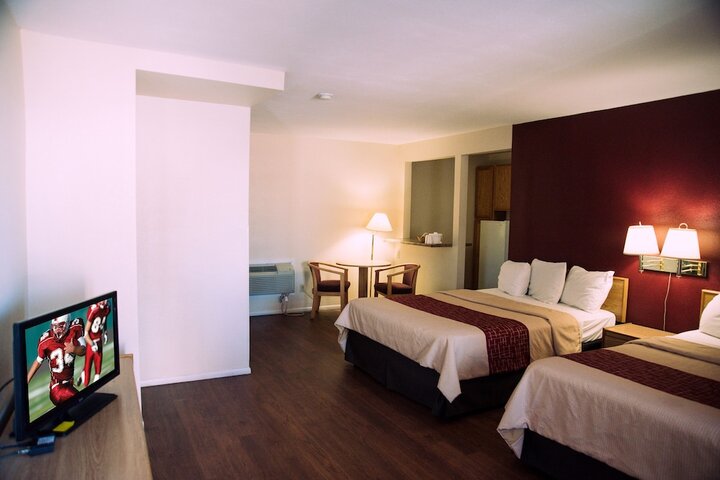 Room 28 of 34