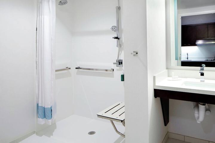 Room 20 of 39