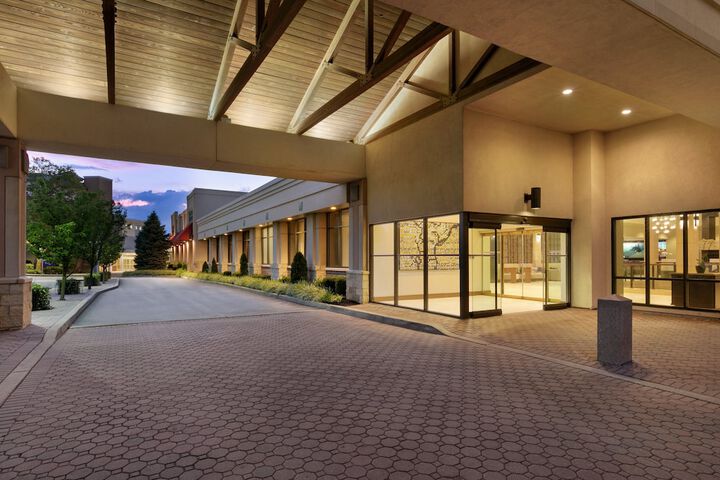 Crowne Plaza: Philadelphia - King of Prussia by IHG