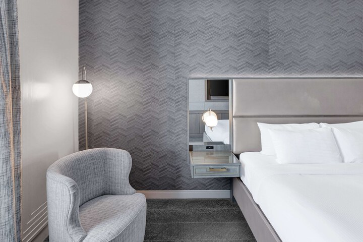 Tulsa Club Hotel Curio Collection by Hilton