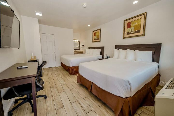 Room 14 of 16