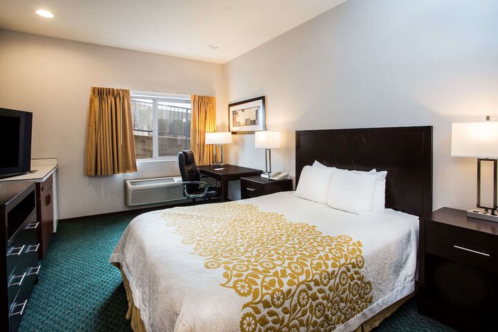 Room 18 of 24
