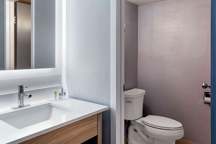Comfort Inn Hyannis - Cape Cod