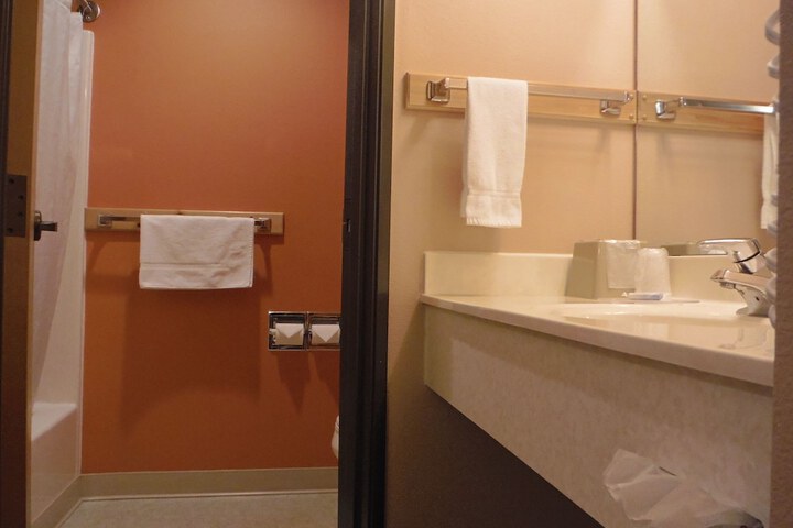 Room 42 of 71
