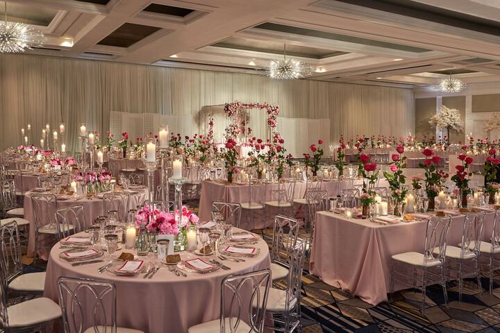 Ballroom/Hall 107 of 117