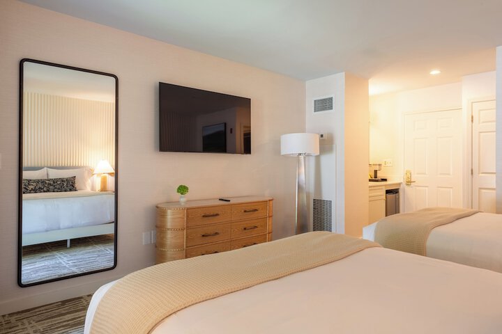 The Meadowmere Resort