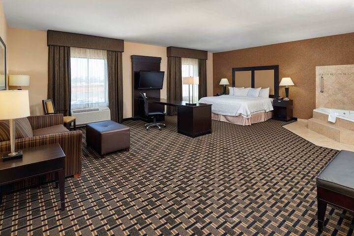 Hampton Inn & Suites Longview North