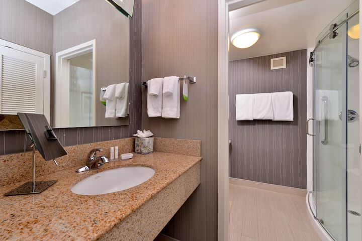 Room 15 of 30