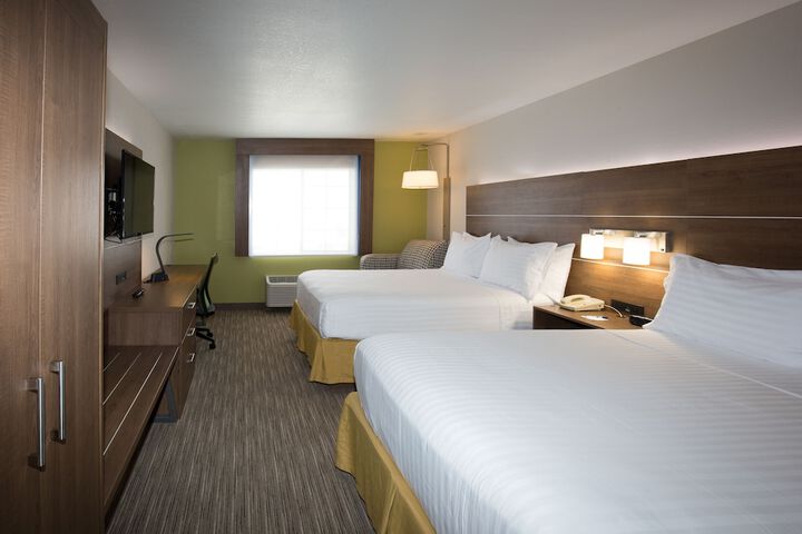 Holiday Inn Express Hotel & Suites Hesperia by IHG