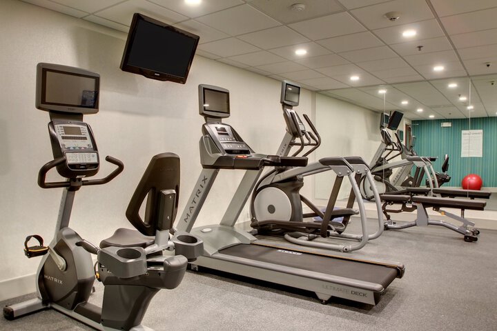 Holiday Inn Express & Suites Aurora - Naperville by IHG