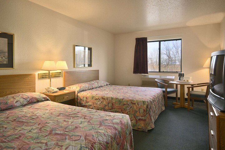 Room 6 of 6