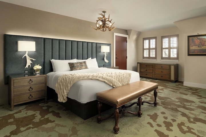 Grand Bohemian Lodge Asheville Autograph Collection