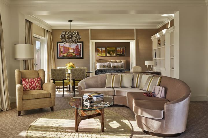 Room 45 of 235
