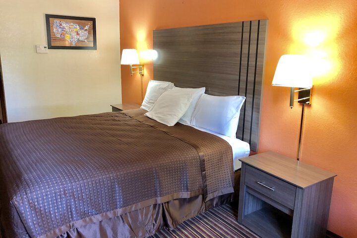 Room 22 of 36
