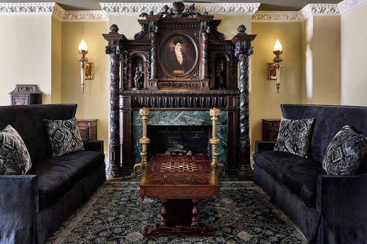 Room 61 of 212