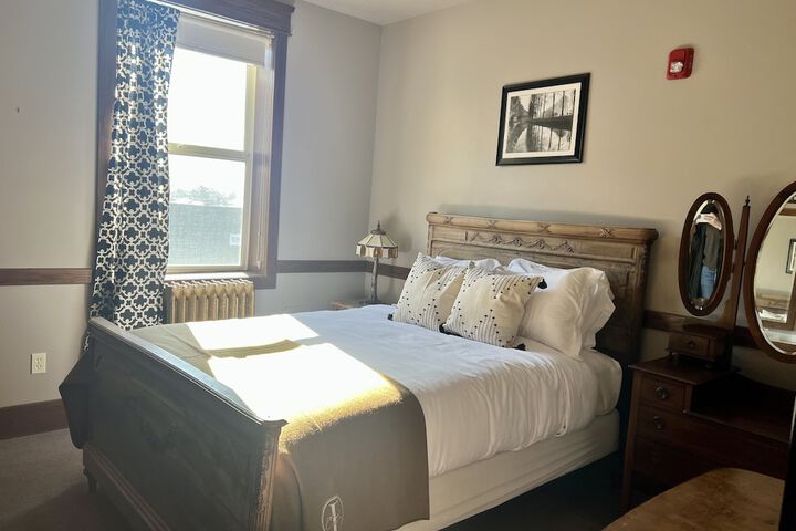 Room 15 of 21