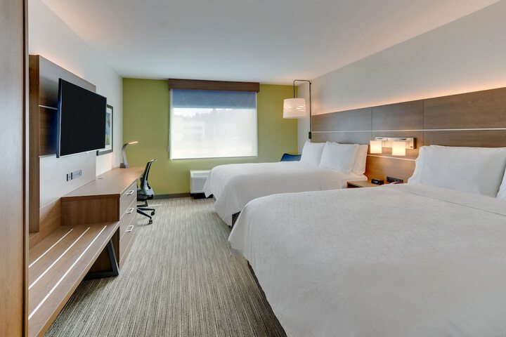 Room 46 of 79