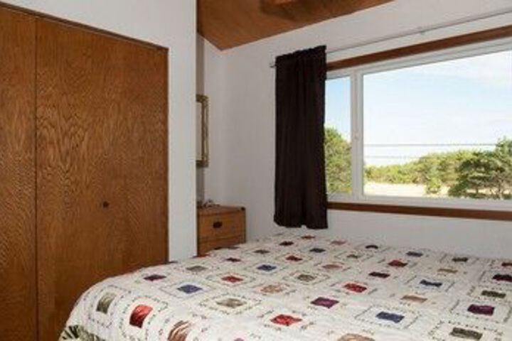 Neskowin Nest 4 Br home by RedAwning