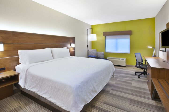 Holiday Inn Express Hotel & Suites Rochester - Victor by IHG