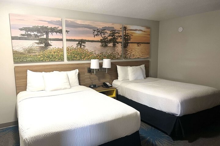 Room 14 of 37