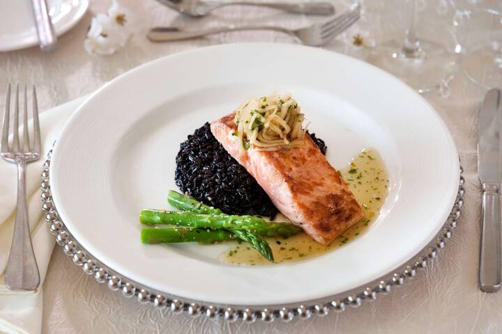 Dining 86 of 101