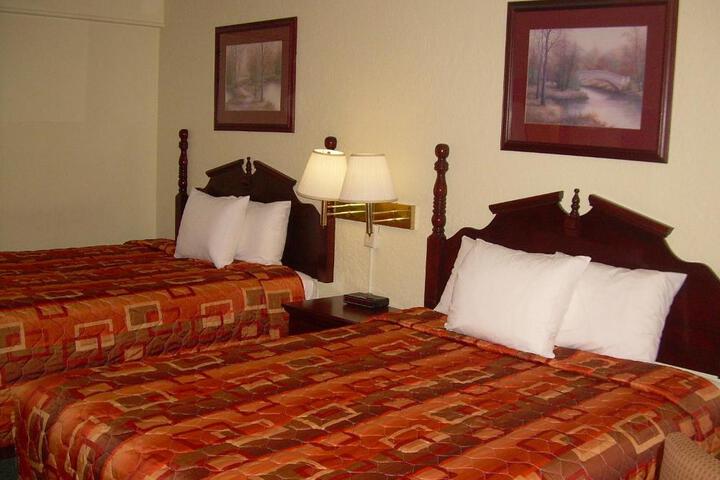 83 motel
