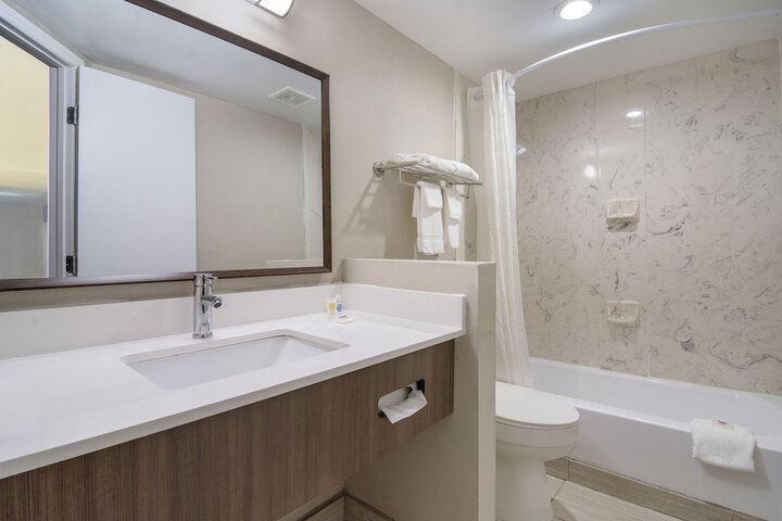 Room 14 of 22