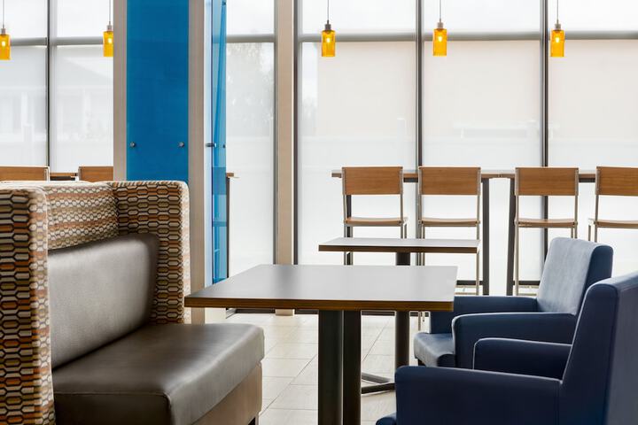 Holiday Inn Express Hotel & Suites Waycross by IHG
