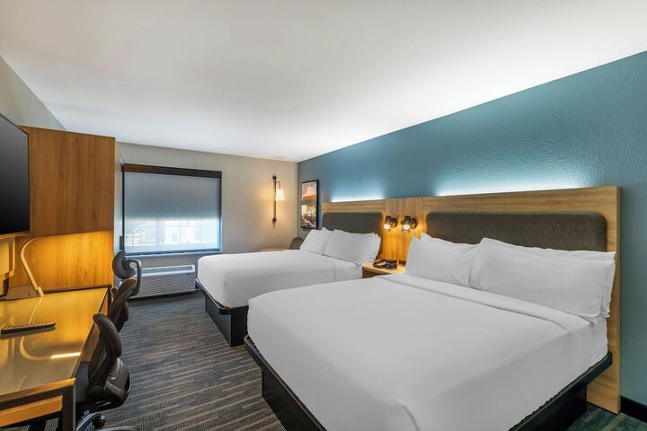Room 16 of 48