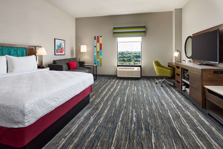Room 21 of 35