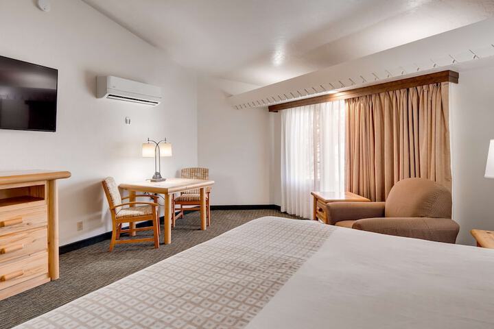 Room 30 of 37