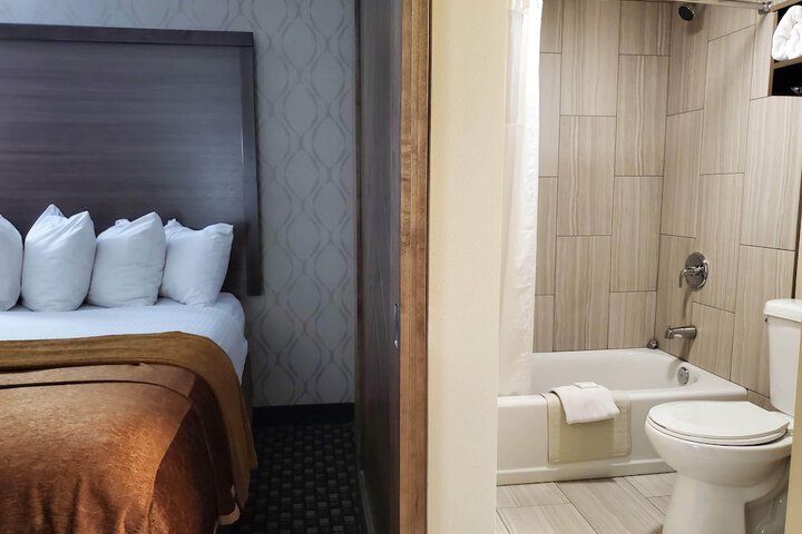 AmericInn by Wyndham Watertown
