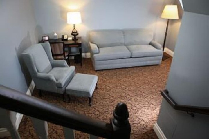 Room 34 of 58