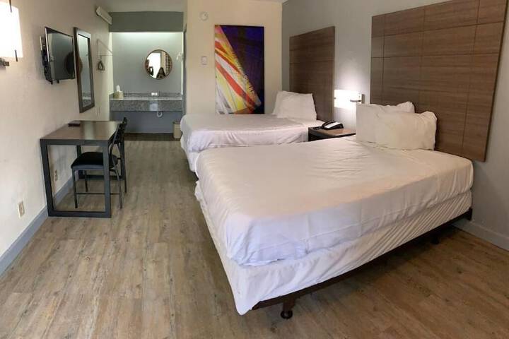 Room 10 of 43