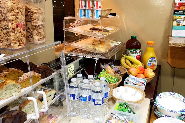 Breakfast/Coffee Service 50 of 56