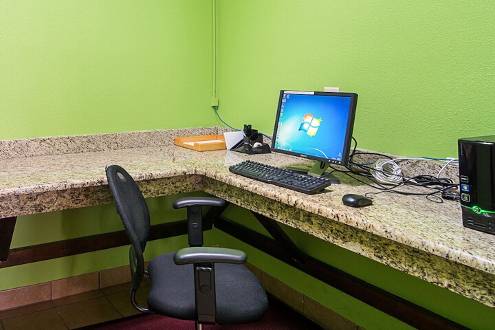 Business Center 42 of 42