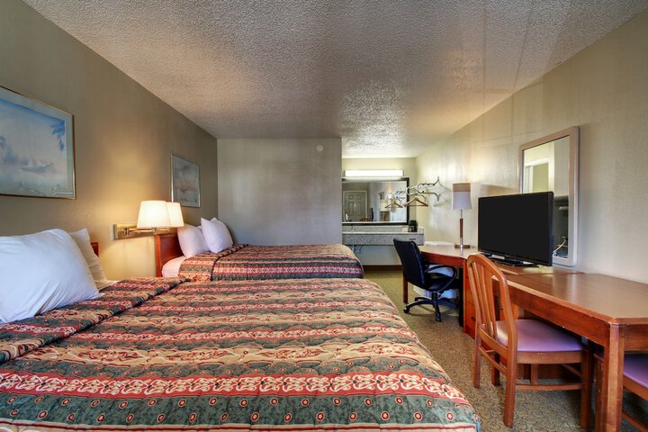 Room 3 of 7