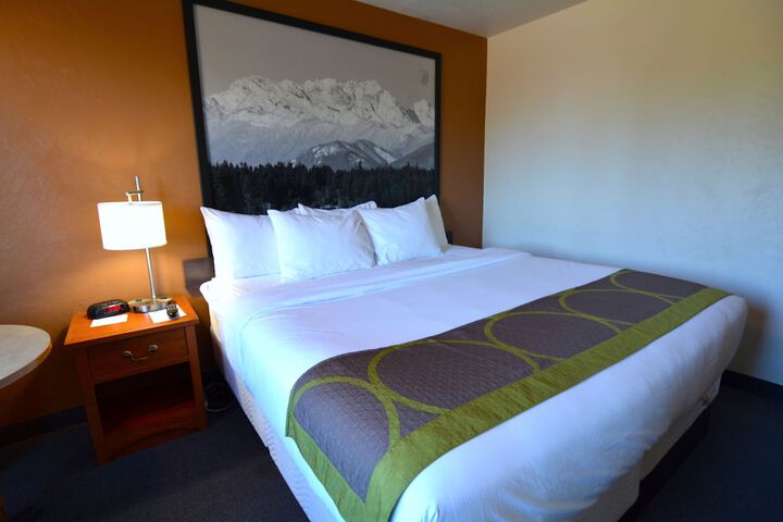 Room 31 of 46