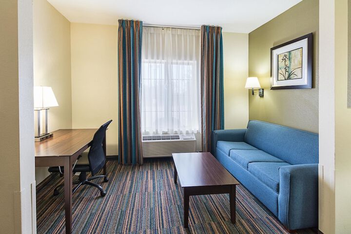 Room 25 of 39